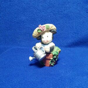 Mary's Moo Moos Water Friends For Figurine Enesco 207136 Cow With Watering Can